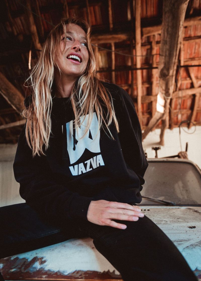SUDADERA LOGO BLACK 2